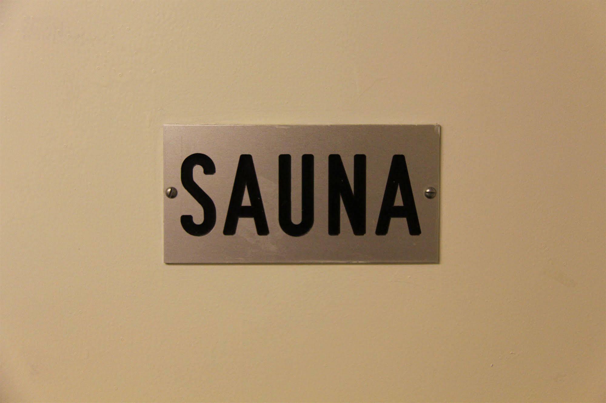 Hotel Hermica Tampere Luaran gambar