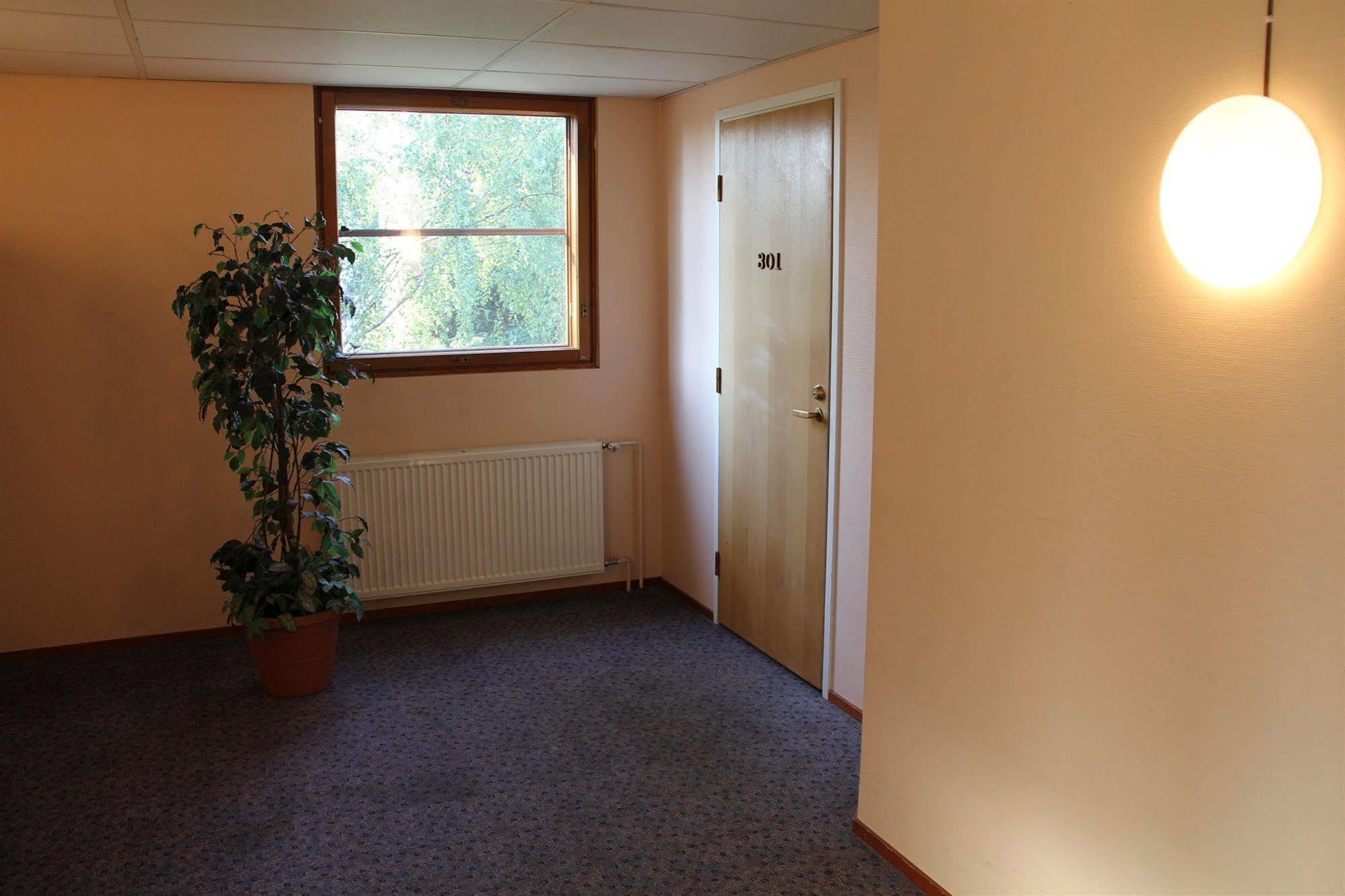 Hotel Hermica Tampere Luaran gambar